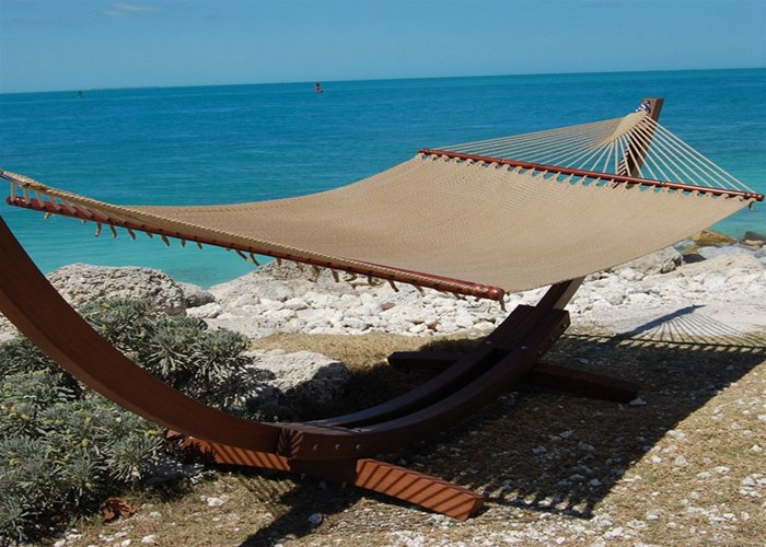 Beach Two Point Tight Weave Caribbean Hammock With Spreader Bars All Weather